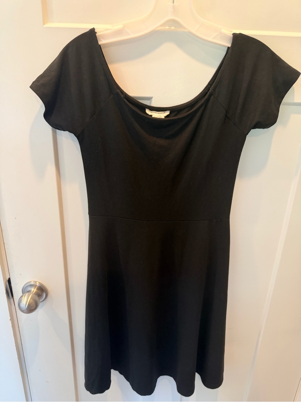 Capella Medium Black Fit & Flare Dress Short Sleeve Stretch Little Black Dress